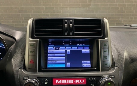 Toyota Land Cruiser Prado 150 рестайлинг 2, 2010 год, 2 700 000 рублей, 12 фотография