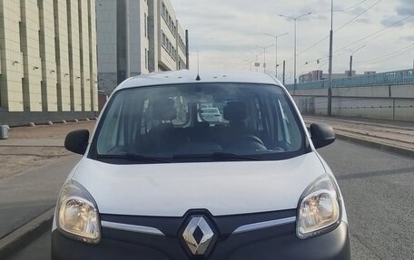 Renault Kangoo II рестайлинг, 2018 год, 1 630 000 рублей, 1 фотография