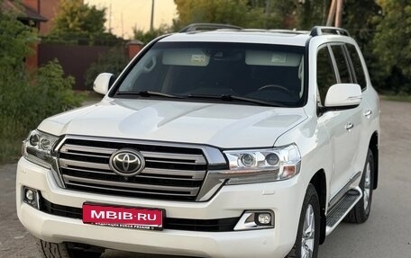 Toyota Land Cruiser 200, 2018 год, 6 750 000 рублей, 1 фотография