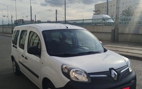 Renault Kangoo II рестайлинг, 2018 год, 1 630 000 рублей, 2 фотография