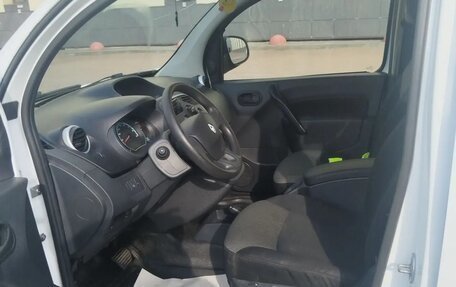 Renault Kangoo II рестайлинг, 2018 год, 1 630 000 рублей, 17 фотография