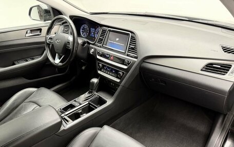 Hyundai Sonata VII, 2019 год, 1 624 000 рублей, 16 фотография