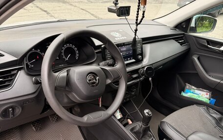 Skoda Rapid II, 2021 год, 1 650 000 рублей, 10 фотография