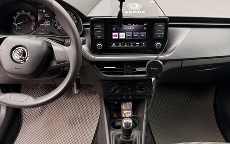 Skoda Rapid II, 2021 год, 1 650 000 рублей, 6 фотография