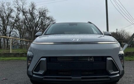 Hyundai Kona, 2023 год, 2 250 000 рублей, 3 фотография