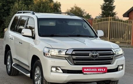 Toyota Land Cruiser 200, 2018 год, 6 750 000 рублей, 8 фотография
