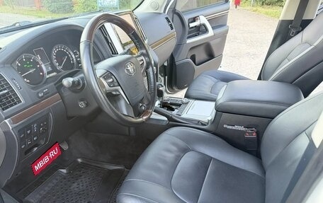 Toyota Land Cruiser 200, 2018 год, 6 750 000 рублей, 24 фотография