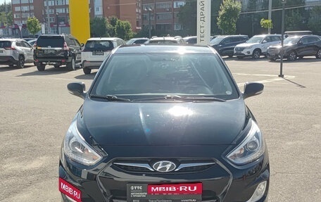 Hyundai Solaris II рестайлинг, 2013 год, 815 000 рублей, 2 фотография