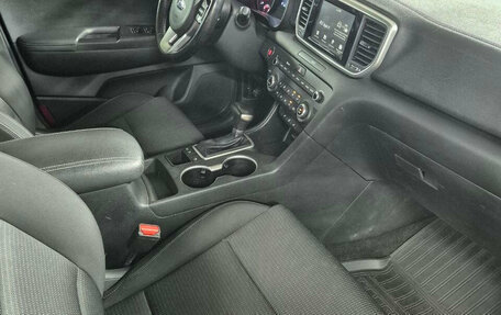 KIA Sportage IV рестайлинг, 2019 год, 2 149 000 рублей, 9 фотография