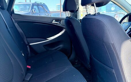 Hyundai Solaris II рестайлинг, 2011 год, 899 990 рублей, 11 фотография