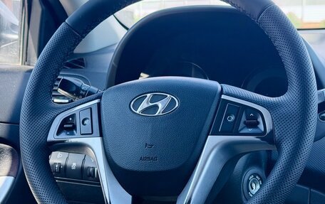 Hyundai Solaris II рестайлинг, 2011 год, 899 990 рублей, 14 фотография