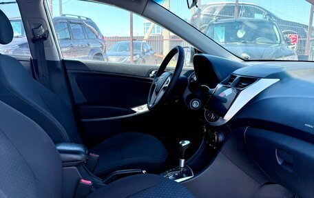 Hyundai Solaris II рестайлинг, 2011 год, 899 990 рублей, 12 фотография