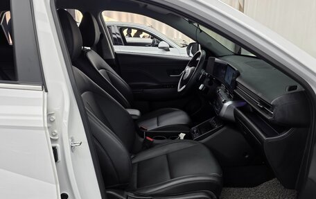 Hyundai Kona, 2023 год, 1 820 000 рублей, 11 фотография