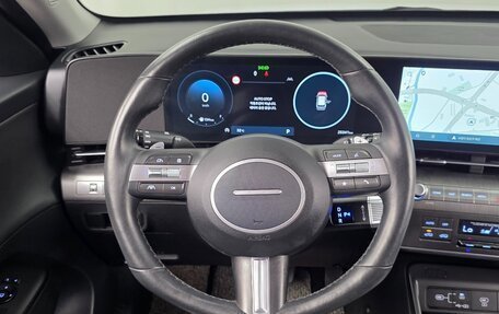 Hyundai Kona, 2023 год, 1 820 000 рублей, 13 фотография
