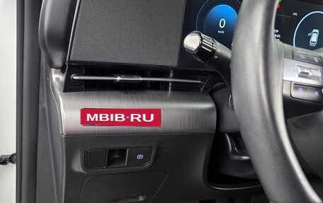 Hyundai Kona, 2023 год, 1 820 000 рублей, 16 фотография