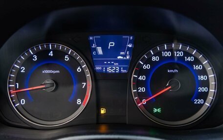 Hyundai Solaris II рестайлинг, 2012 год, 898 000 рублей, 9 фотография