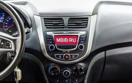 Hyundai Solaris II рестайлинг, 2012 год, 898 000 рублей, 20 фотография