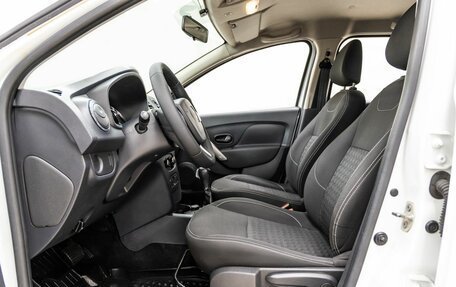 Renault Logan II, 2017 год, 888 000 рублей, 26 фотография