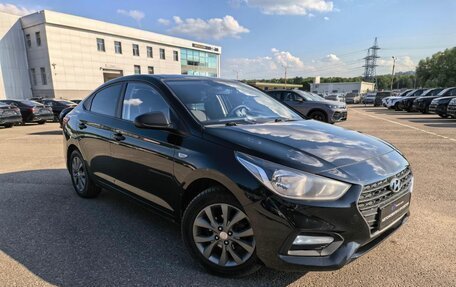 Hyundai Solaris II рестайлинг, 2017 год, 999 000 рублей, 1 фотография