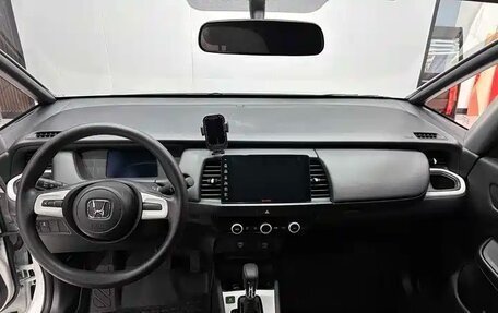 Honda Fit, 2023 год, 1 340 000 рублей, 7 фотография