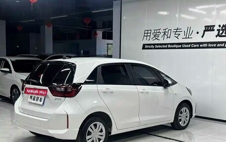 Honda Fit, 2023 год, 1 340 000 рублей, 4 фотография