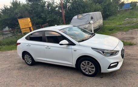Hyundai Solaris II рестайлинг, 2018 год, 1 120 000 рублей, 4 фотография