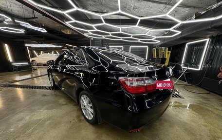 Toyota Camry, 2017 год, 2 050 000 рублей, 4 фотография