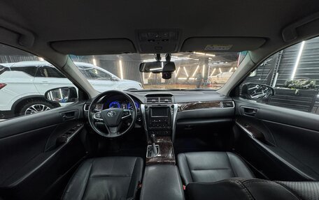Toyota Camry, 2017 год, 2 050 000 рублей, 35 фотография