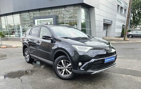 Toyota RAV4, 2016 год, 2 300 000 рублей, 3 фотография