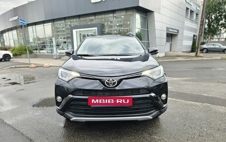 Toyota RAV4, 2016 год, 2 300 000 рублей, 2 фотография