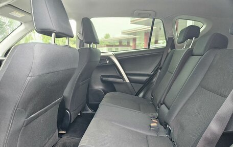 Toyota RAV4, 2016 год, 2 300 000 рублей, 10 фотография