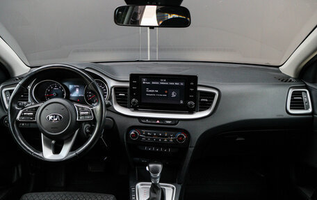 KIA cee'd III, 2020 год, 1 999 000 рублей, 10 фотография