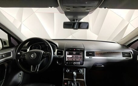 Volkswagen Touareg III, 2012 год, 1 595 000 рублей, 12 фотография