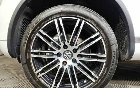 Volkswagen Touareg III, 2012 год, 1 595 000 рублей, 9 фотография