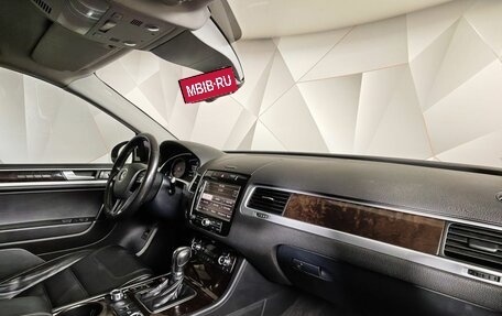 Volkswagen Touareg III, 2012 год, 1 595 000 рублей, 11 фотография