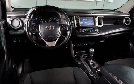 Toyota RAV4, 2017 год, 2 149 000 рублей, 6 фотография