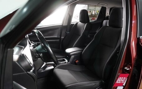 Toyota RAV4, 2017 год, 2 149 000 рублей, 10 фотография