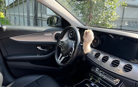Mercedes-Benz E-Класс, 2018 год, 3 030 000 рублей, 1 фотография