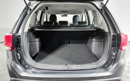 Mitsubishi Outlander III рестайлинг 3, 2016 год, 1 470 000 рублей, 11 фотография