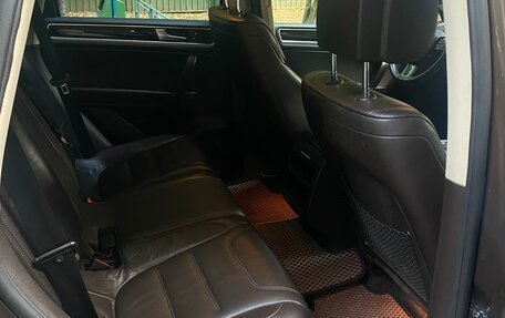 Volkswagen Touareg III, 2011 год, 1 693 459 рублей, 6 фотография