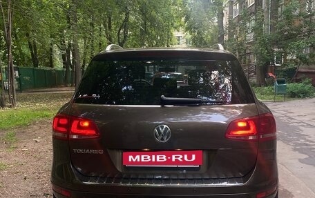 Volkswagen Touareg III, 2011 год, 1 693 459 рублей, 3 фотография