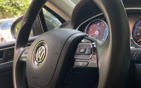 Volkswagen Touareg III, 2011 год, 1 693 459 рублей, 18 фотография