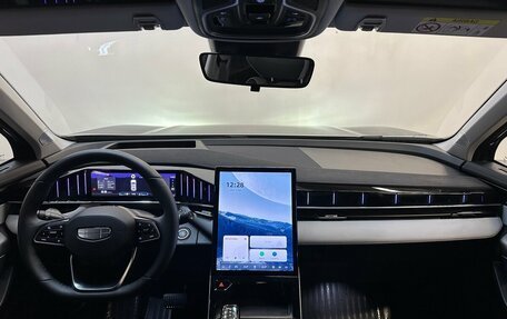 Geely Atlas, 2025 год, 3 500 000 рублей, 5 фотография