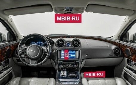 Jaguar XJ IV (X351), 2013 год, 2 500 000 рублей, 10 фотография