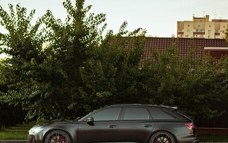 Audi RS 6, 2023 год, 17 300 000 рублей, 3 фотография