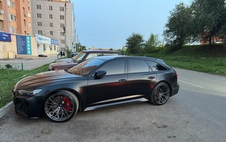 Audi RS 6, 2023 год, 17 300 000 рублей, 13 фотография
