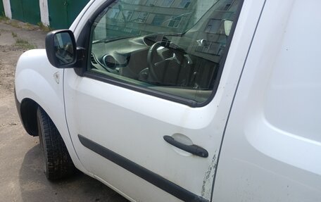 Renault Kangoo II рестайлинг, 2011 год, 500 000 рублей, 6 фотография