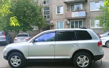 Volkswagen Touareg III, 2004 год, 650 000 рублей, 2 фотография