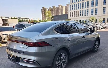 BYD Qin, 2023 год, 3 383 000 рублей, 7 фотография