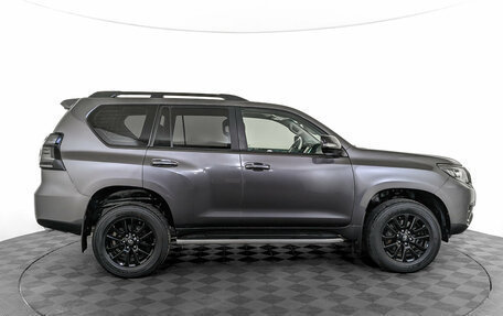 Toyota Land Cruiser Prado 150 рестайлинг 2, 2021 год, 6 700 000 рублей, 4 фотография